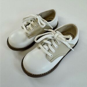 Footmates - White Leather Lace-Up Dress Shoes - Size 8 Wide